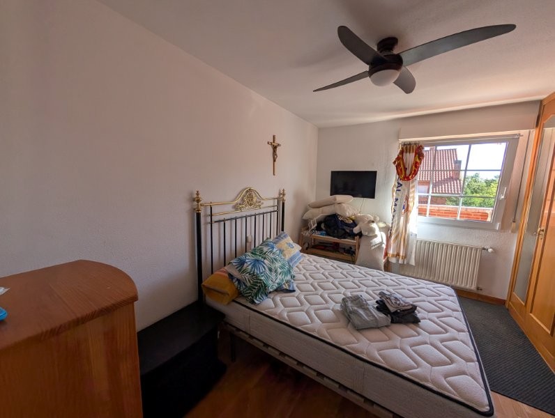PXL_20250828_155631132-P1-HABITACION-2-2