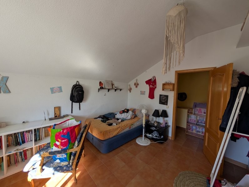 PXL_20250828_160141190-P2-HABITACION-2-3