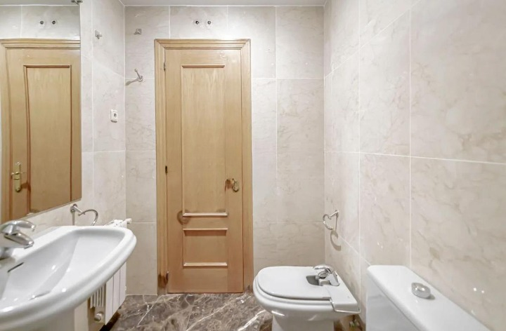 BAÑO 1-1