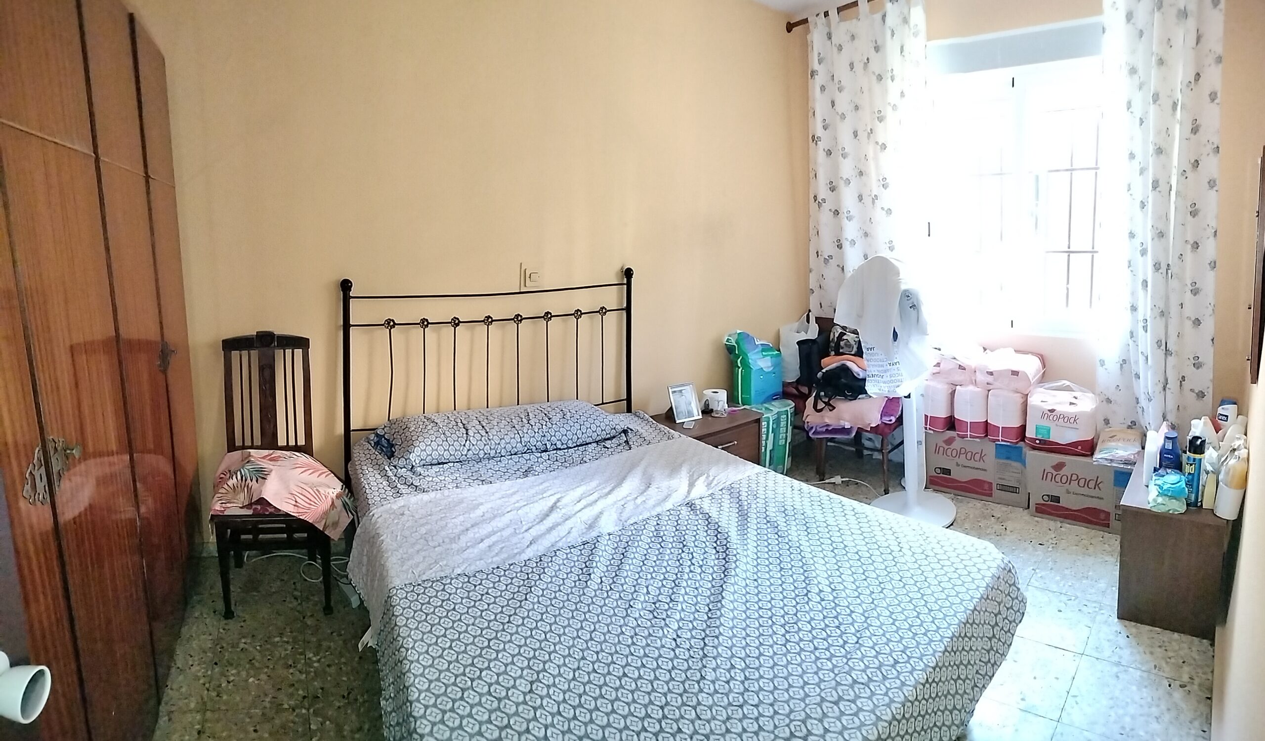 Oplus_4