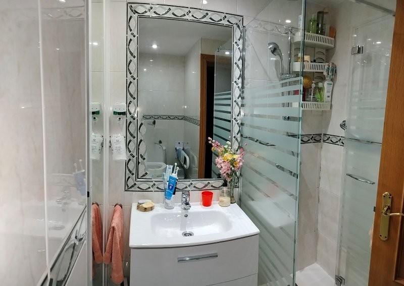 IMG20260511171138 BAÑO 1-2 Pix