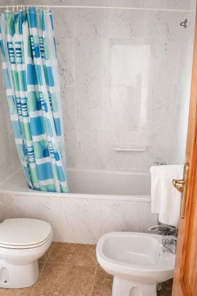BAÑO 2-2