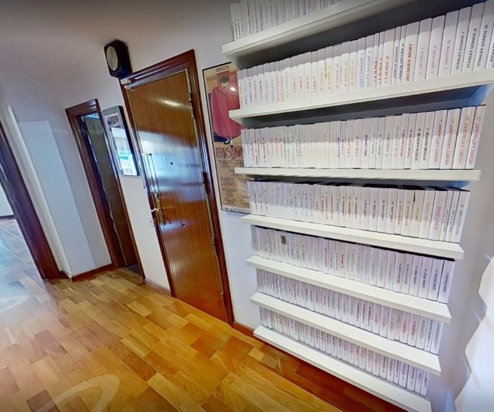 HALL4
