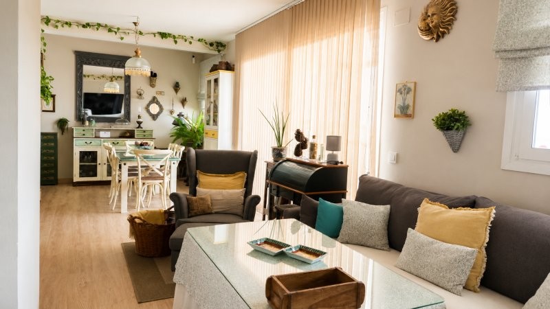 SALON 1-1