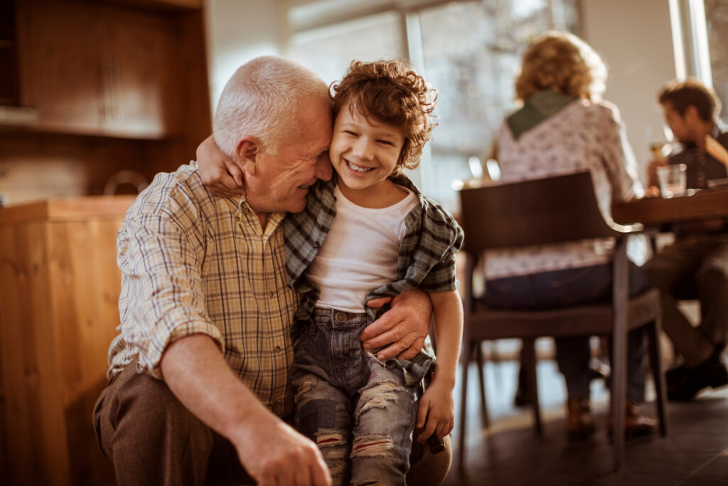 Pasar tiempo con nietos, Grupo Retiro